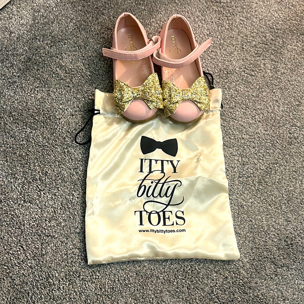 ITTY bitty Toes dress shoes
